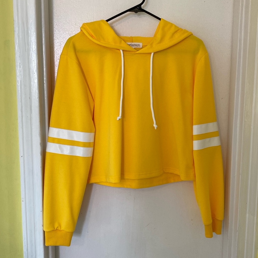 Sporty Yellow Hoodie 💛